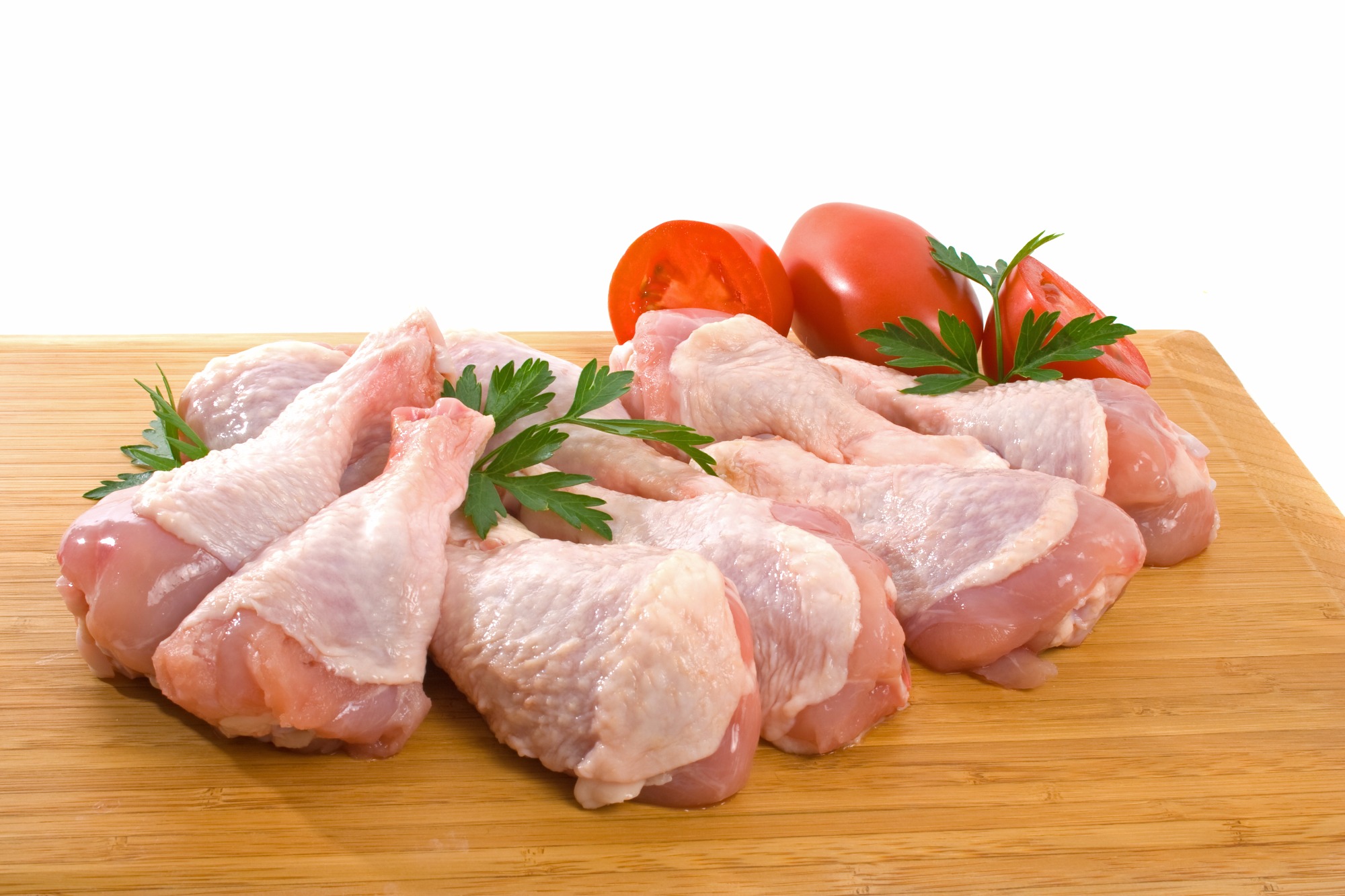FRANGO/CEPEA: Preço da carne em termo de reais é o menor desde Jun/11